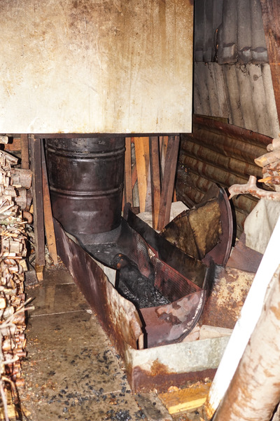 Kirchheim Jesingen: Unbeaufsichtigter Raeucherofen loest Einsatz fuer die Feuerwehr aus